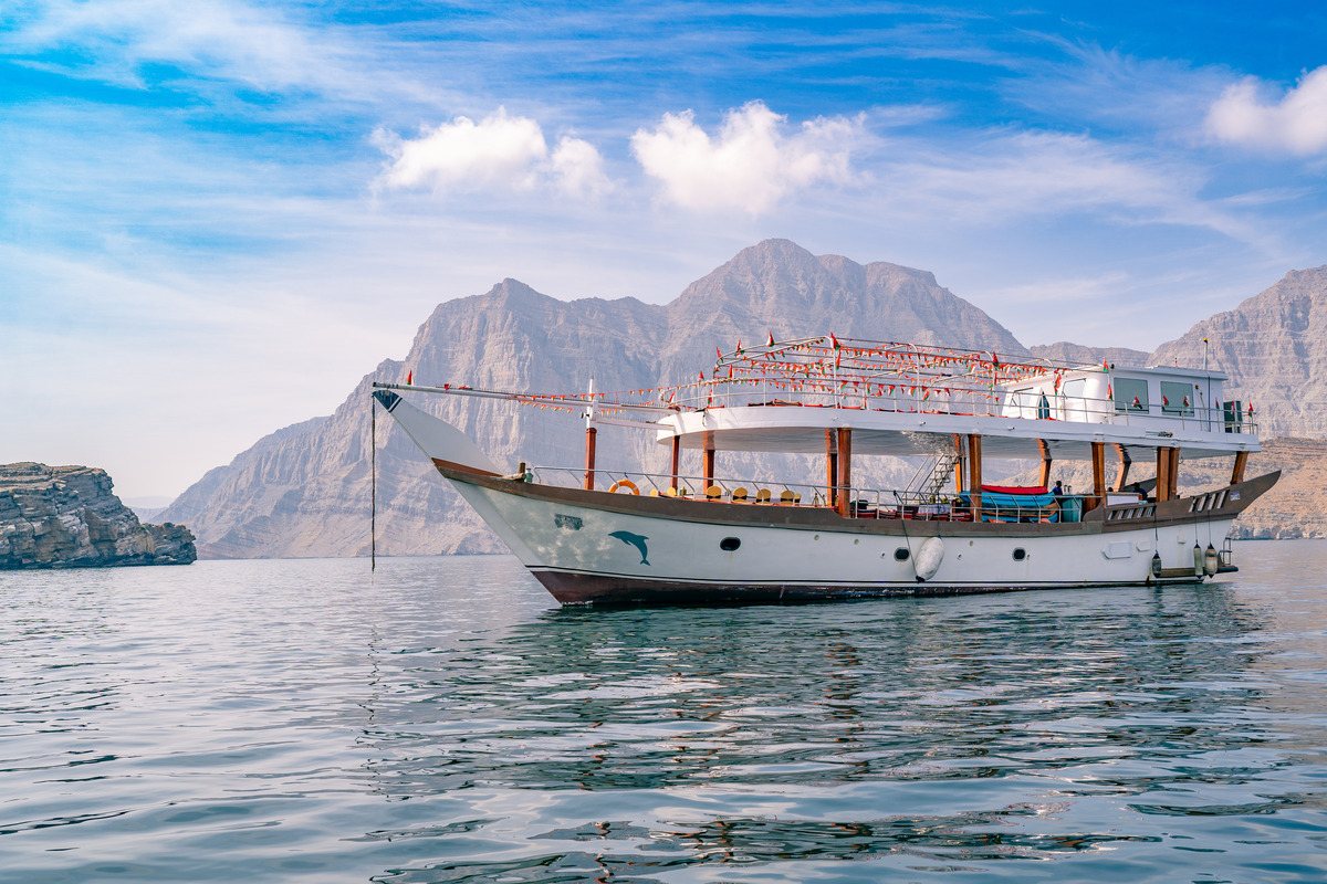 Private VIP Dhow Charter (Full Day - 6 Hours)